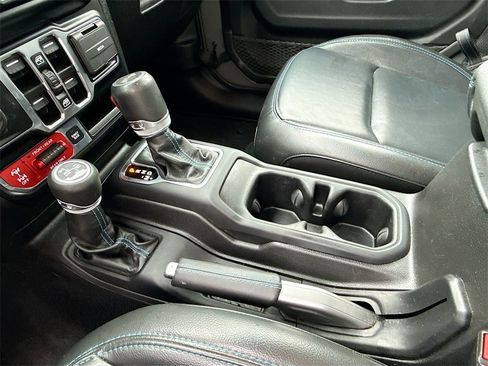 Used 2022 Jeep Wrangler Unlimited Rubicon 4xe image 18