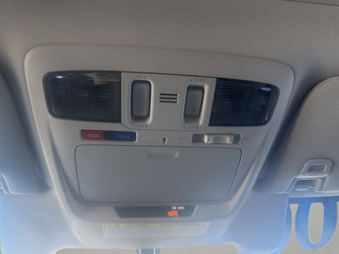 Used 2019 Subaru Outback 2.5i Touring image 23