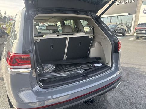 New 2026 Volkswagen Atlas SE FWD image 47