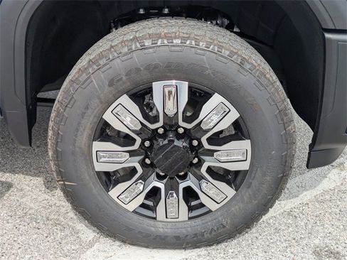 New 2026 GMC Sierra 3500 Denali w/ Denali Reserve Package image 10