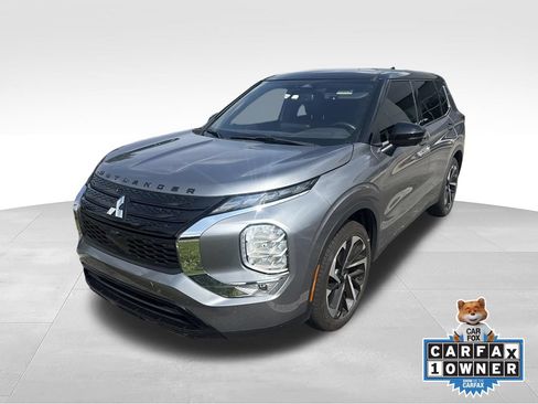 Used 2023 Mitsubishi Outlander SEL FWD image 1