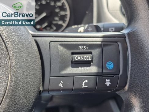 Used 2024 Nissan Rogue SV FWD image 21