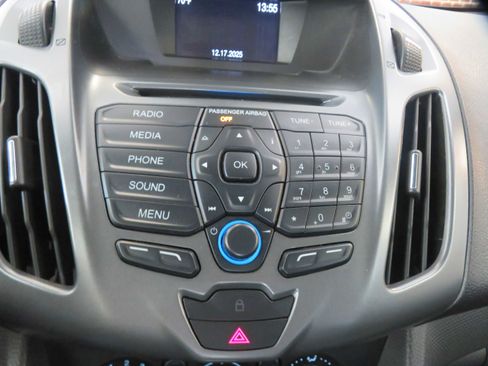 Used 2016 Ford Transit Connect XL image 33