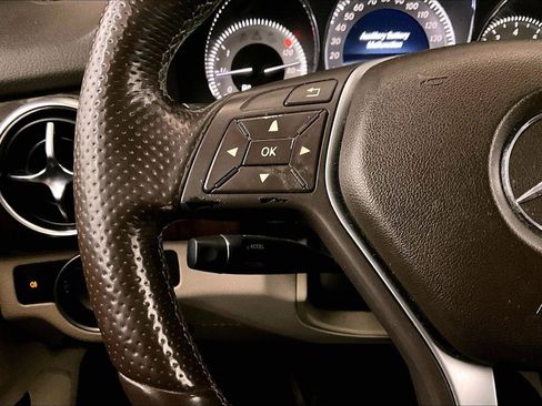 Used 2015 Mercedes-Benz GLK 350 4MATIC image 18