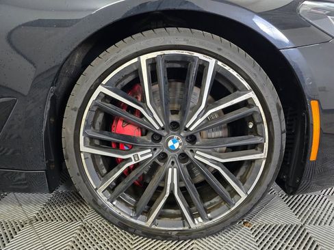 Used 2023 BMW M550i xDrive w/ Executive Package AWD/4WD image 2