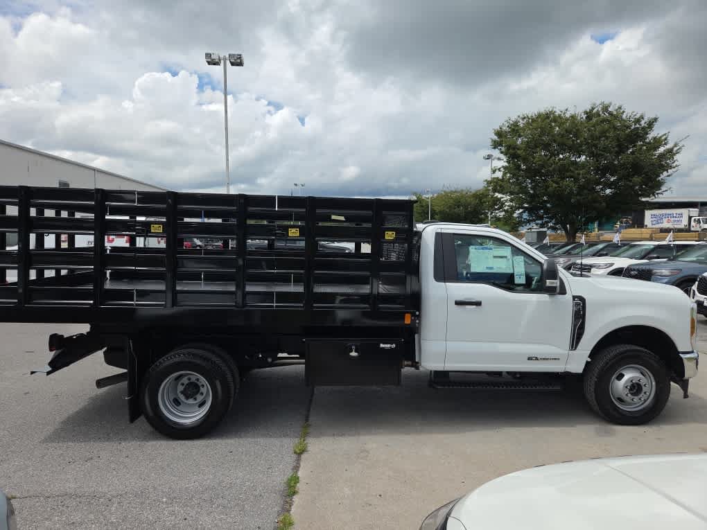 New 2025 Ford F350 XL w/ XL Chrome Package AWD/4WD image 2
