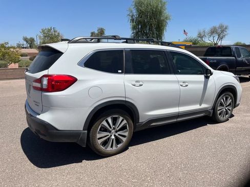Used 2021 Subaru Ascent Limited w/ Technology Package AWD/4WD image 3
