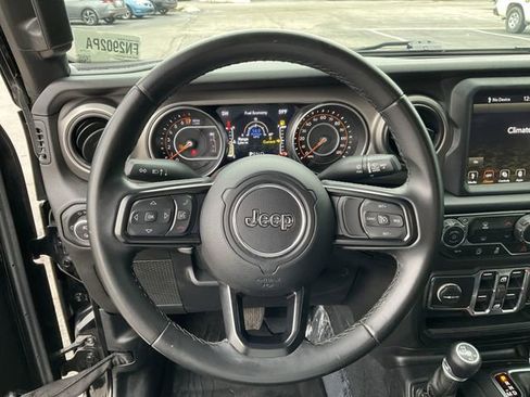 Used 2020 Jeep Gladiator Sport w/ Quick Order Package 24S image 19