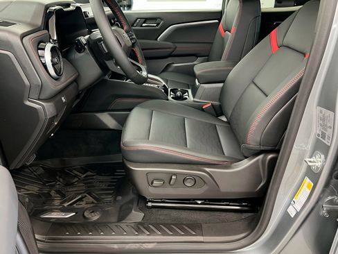 New 2025 Chevrolet Colorado Z71 w/ Technology Package image 18