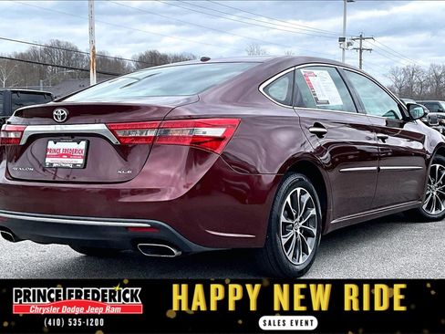Used 2016 Toyota Avalon XLE Premium image 10