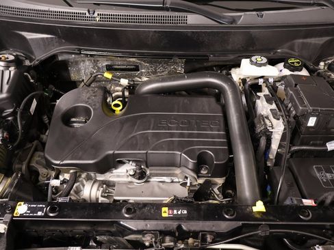 Used 2024 Chevrolet Equinox LT image 19