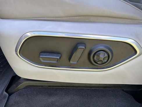 Used 2022 Jeep Wagoneer Series III w/ Flexible Seating Group RWD image 20