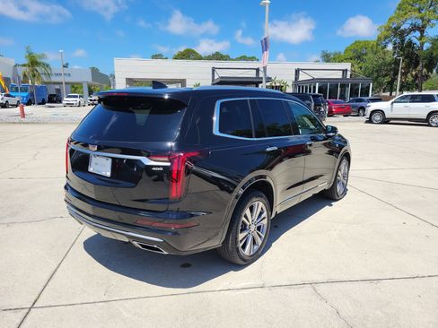 Certified 2023 Cadillac XT6 Premium Luxury AWD/4WD image 4