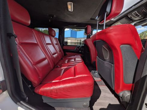 Used 2014 Mercedes-Benz G 63 AMG 4MATIC image 13