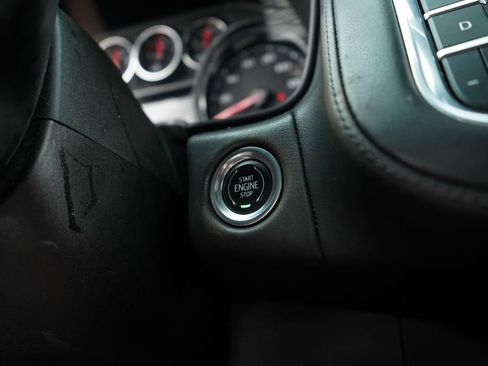Used 2021 Chevrolet Suburban LT RWD image 27