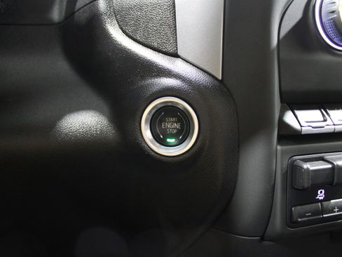 Used 2024 Chevrolet Silverado 2500 Custom w/ Custom Value Package image 21