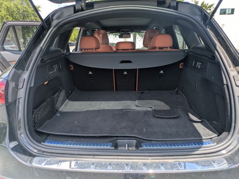 Certified 2023 Mercedes-Benz GLC 300 image 12