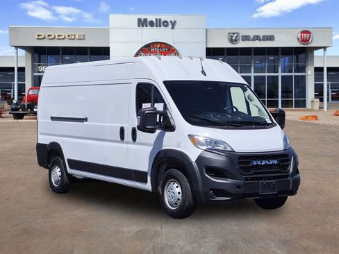 Used 2023 RAM ProMaster 2500 FWD image 2
