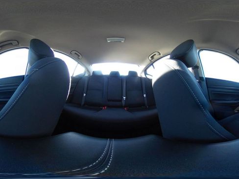 Used 2025 Nissan Altima 2.5 SV image 42