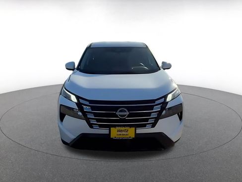 Used 2025 Nissan Rogue SV AWD/4WD image 4
