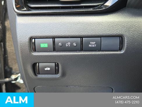 Used 2024 Nissan Sentra SV FWD image 25