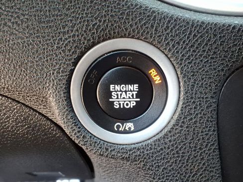 Used 2020 Dodge Charger Scat Pack RWD image 17