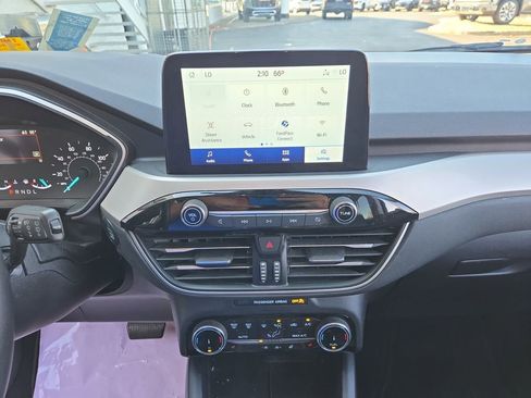 Used 2022 Ford Escape SEL image 14