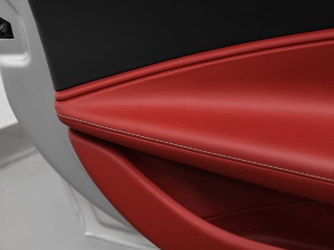 Certified 2025 Ferrari Roma Spider RWD image 80