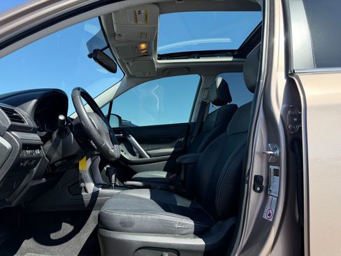 Used 2014 Subaru Forester 2.5i Limited w/ Popular Package #1 AWD/4WD image 5