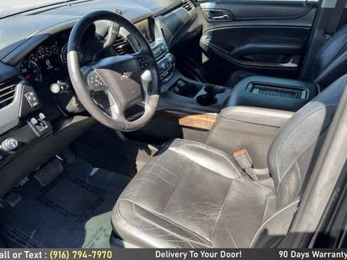 Used 2017 Chevrolet Suburban LT w/ Luxury Package RWD image 15