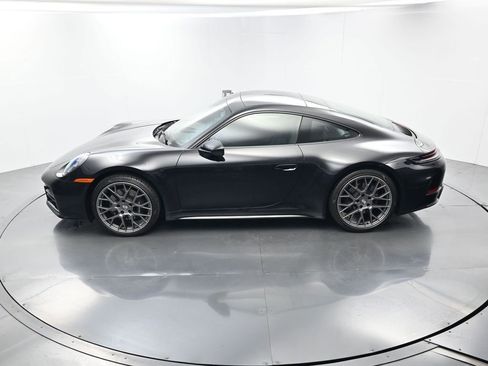 Used 2026 Porsche 911 Carrera image 32