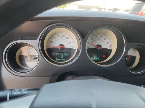 Used 2014 Dodge Challenger SXT w/ Sport Appearance Package RWD image 18