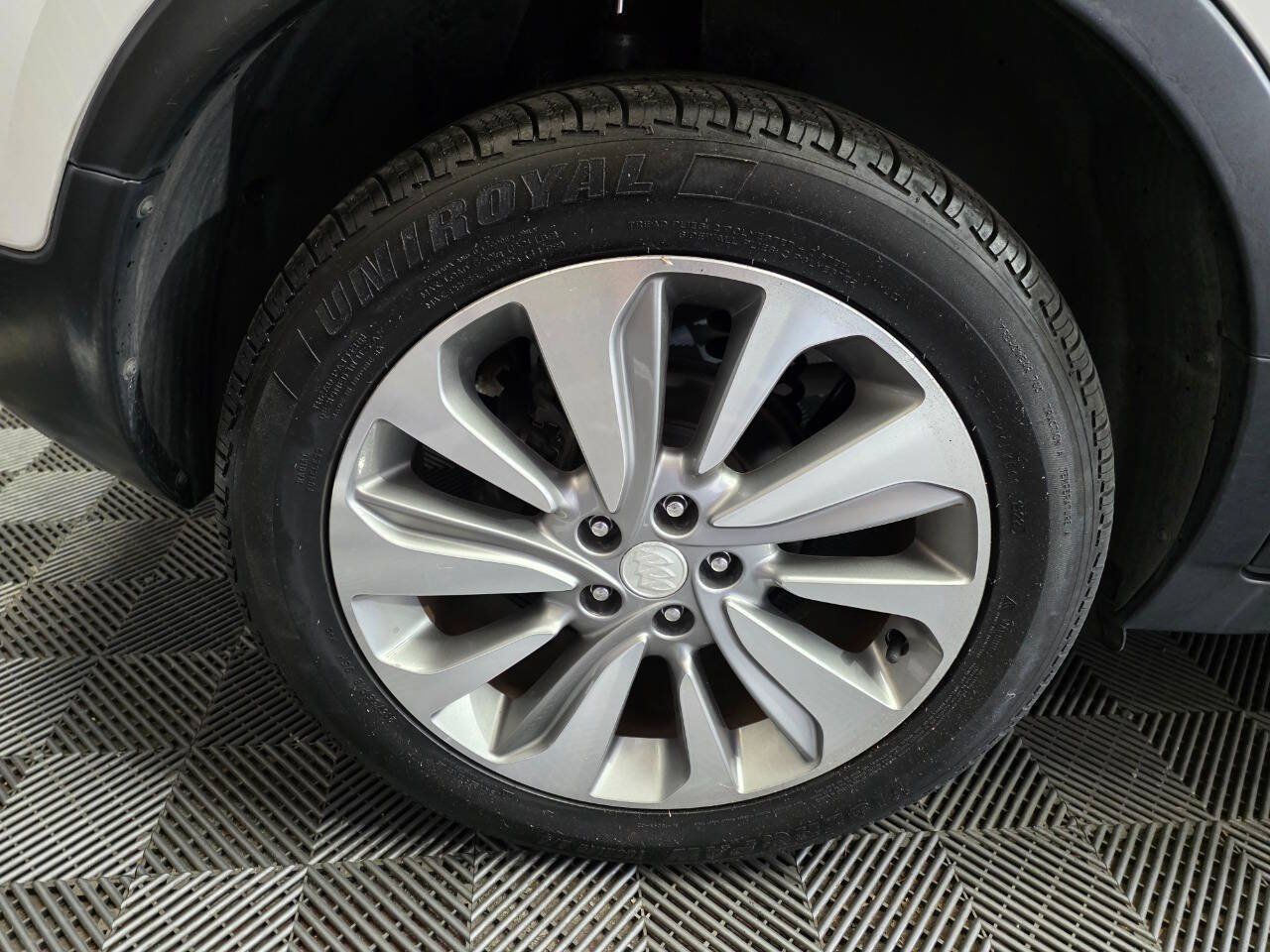 Used 2017 Buick Encore Preferred FWD image 28