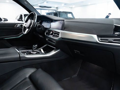 Used 2021 BMW X5 xDrive45e w/ M Sport Package image 26