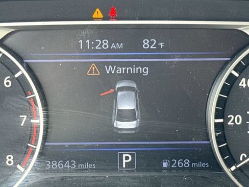 Used 2025 Nissan Altima 2.5 SV FWD image 18