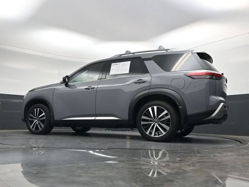 Certified 2024 Nissan Pathfinder Platinum w/ Cargo Package FWD image 38