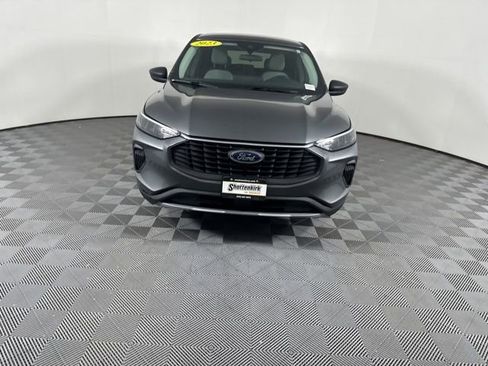 Used 2023 Ford Escape Active w/ Tech Pack #1 AWD/4WD image 3