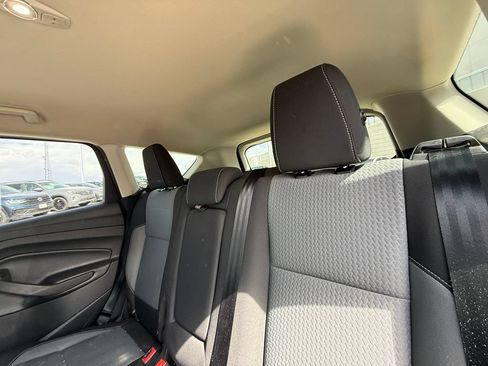 Used 2017 Ford Escape SE w/ SE Cold Weather Package FWD image 20
