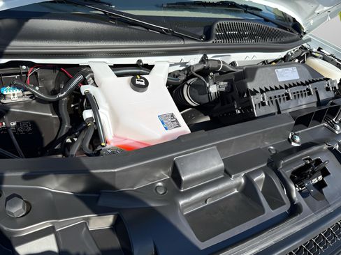New 2025 Chevrolet Express 2500 image 21