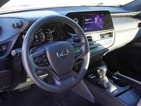 Used 2024 Lexus ES 250 w/ Premium Package image 19