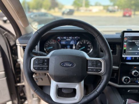 Used 2024 Ford Expedition Max XLT AWD/4WD image 18