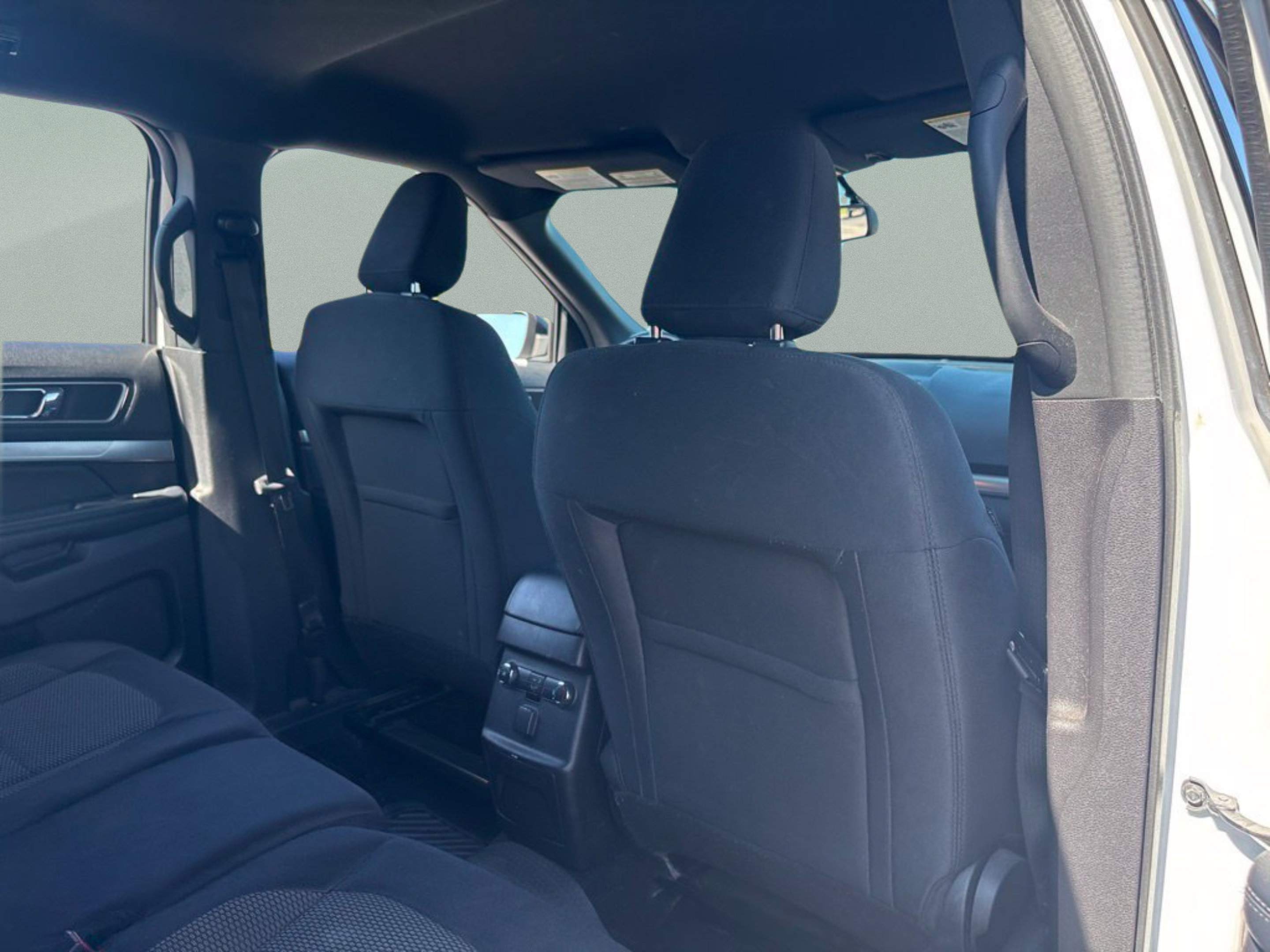 Used 2019 Ford Explorer XLT w/ Equipment Group 201A AWD/4WD image 22