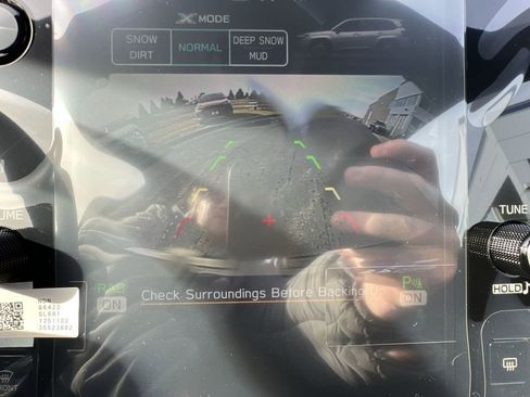 Used 2025 Subaru Forester Limited image 15