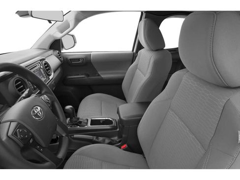 Used 2019 Toyota Tacoma SR5 AWD/4WD image 6
