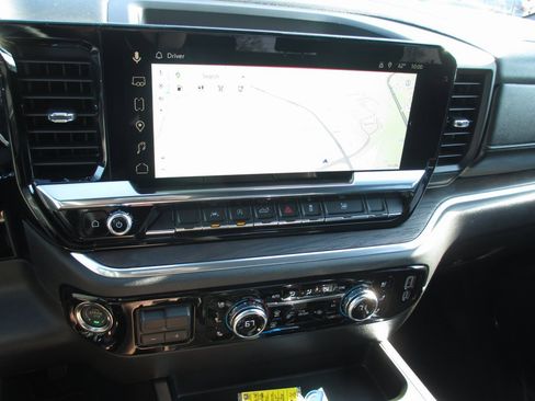 Used 2026 GMC Sierra 1500 SLT w/ SLT Convenience Package image 28