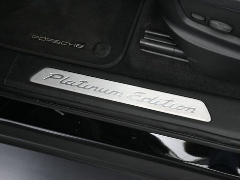 Certified 2023 Porsche Cayenne Platinum Edition AWD/4WD image 16