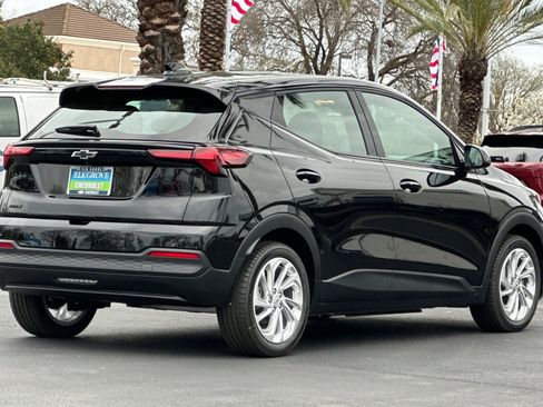 New 2027 Chevrolet Bolt LT w/ Comfort Package FWD image 3