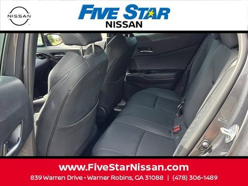 Used 2021 Toyota C-HR Limited FWD image 6