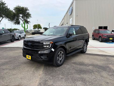 New 2026 Ford Expedition Active RWD image 1