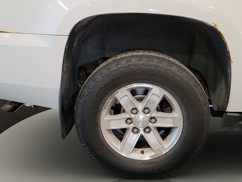 Used 2014 GMC Yukon XL SLT AWD/4WD image 24